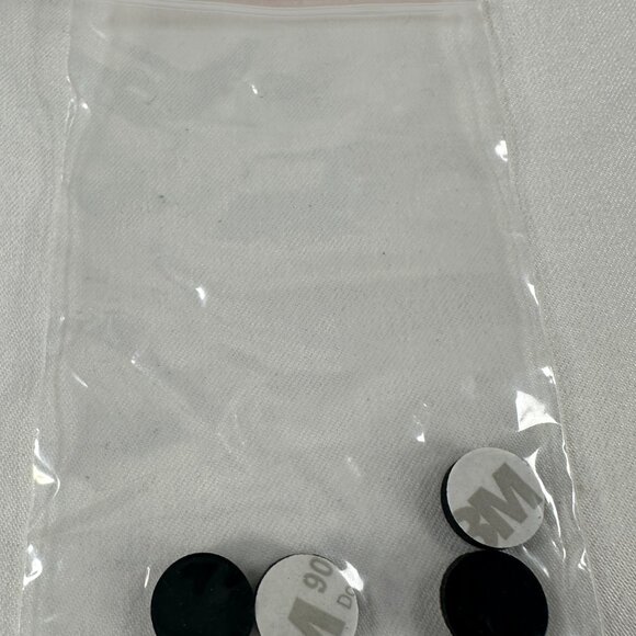 TP-Link TL-SG108 8-Port Gigabit Plug & Play Desktop Switch 10/100/1000Mbp Switch - Picture 16 of 16